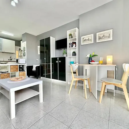 Playa De Americas - Torres De Yomely * Playa de las Américas