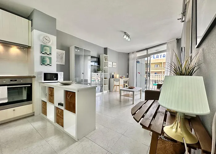 Playa De Americas - Torres De Yomely * Playa de las Américas