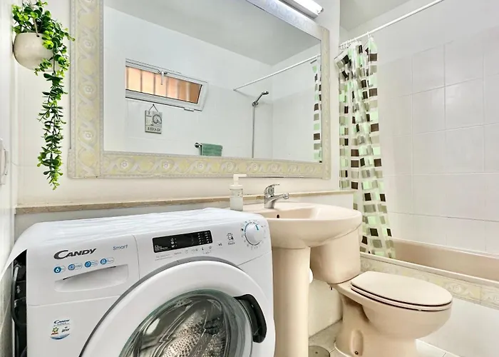 Playa De Americas - Torres De Yomely *